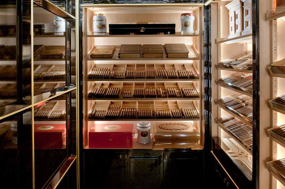 A Blend of Style and Function: Showcasing the Finest in Cigar Humidor Cabinet